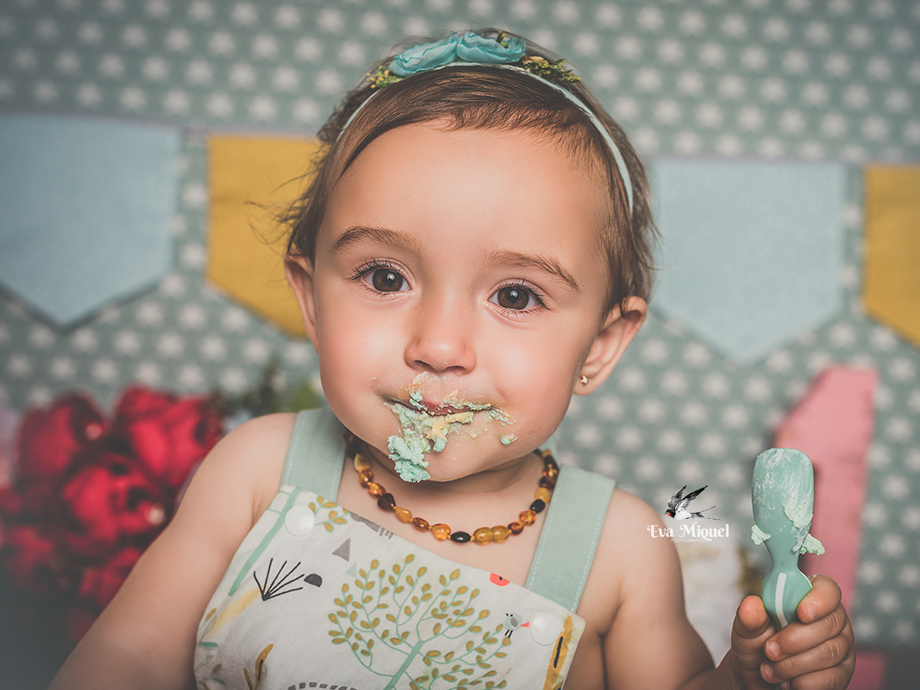 Eva Miquel Fotografa Vilamarxant Bautizo Boda Valencia Niños Comunión Newborn Reportaje Embarazo Smash Cake Cumple Navidad Estudio Exterior Sesión Fotos Fine Art Bañera 18