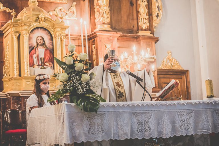 reportaje de comunión iglesia gestalgar valencia pedralba chelva vilamarxant bautizo