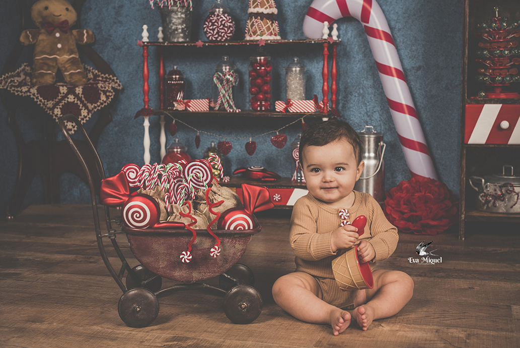 Eva-Miquel-Fotografia-sesiones-fotos-navidad-madres-hijos-estudio-vintage-original-bonita-vilamarxant-valencia-newborn-smash-cake-infantil-familiar-comunión-fine-art-mama-y-yo 6