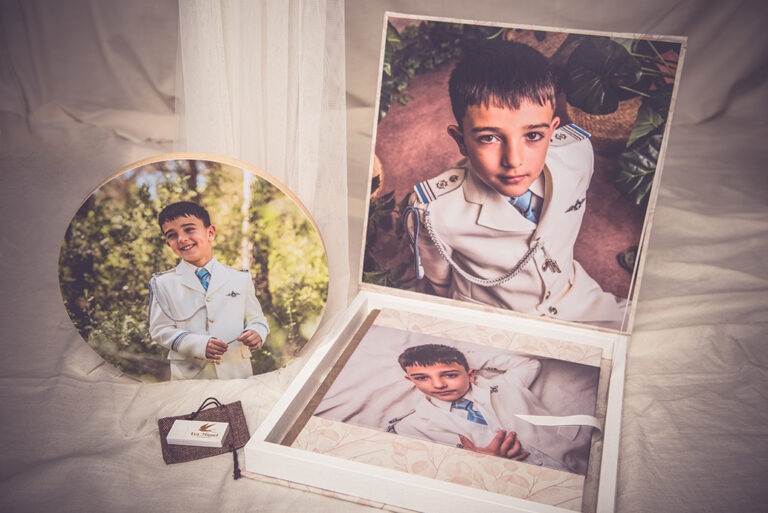 Eva-Miquel-Fotografia-sesion-fotos-comunion-embarazo-recien-nacido-navidad-vilamarxant-valencia-niños-original-bonita-nieve-lactancia-newborn-smash-cake-cumpleaños-niños 17